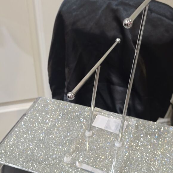 At Home Acrylic Base Silver Jewelry Display Bar Organizer - Picture 4 of 6